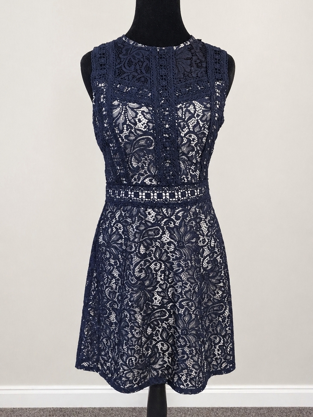Disney Beauty & the Beast Black Lace Dress M | Fit & Flare Romantic